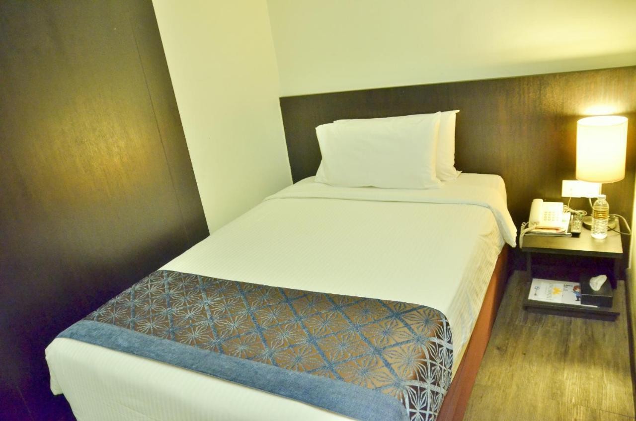 Vivo Hotel Kuantan Bagian luar foto